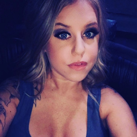 Meet your Posher, Krystle - Picture 1 of 1